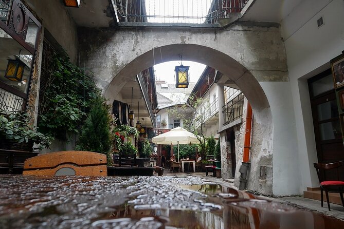 Tour via Kazimierz Quarter by Golf Cart With Schindlers Museum in Krakow - Meeting and End Points