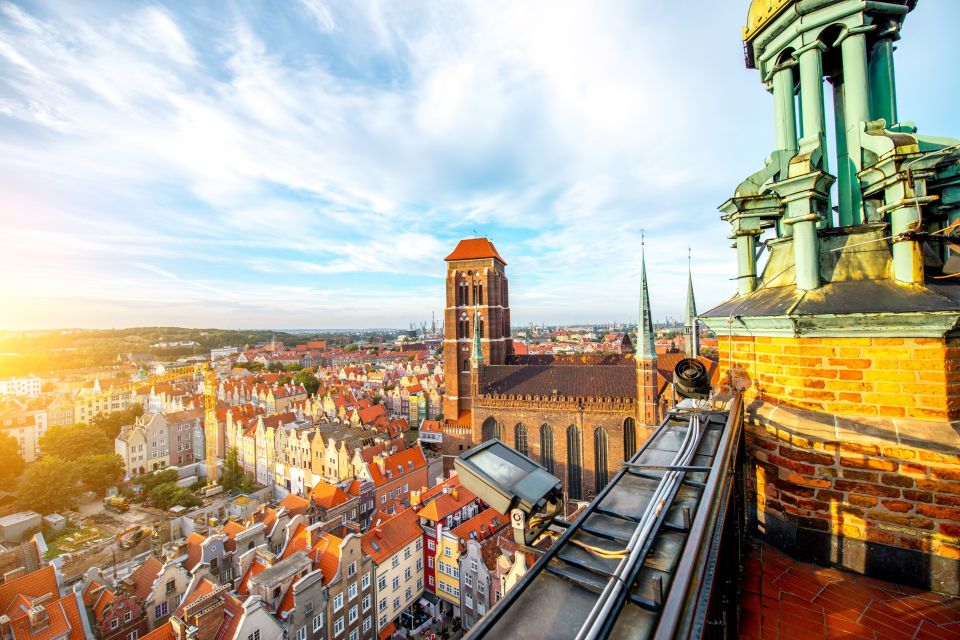 Town Hall and Gdansk Old Town Private Tour With Tickets - Tour Experience