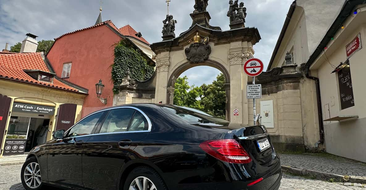 Transfer From Prague to Vienna - Professional Driver