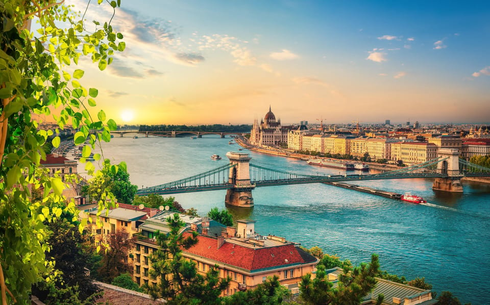 Transfer From Vienna to Budapest, English-Speaking Driver - Vehicle Options