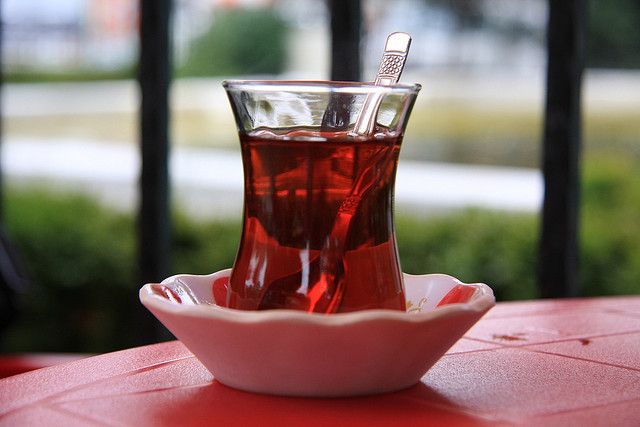 Turkish Dining Evening Tour - Simit Bread and Turkish Beverages