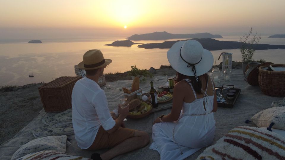 Uncrowded Santorini Sunset PicNic - Itinerary Details