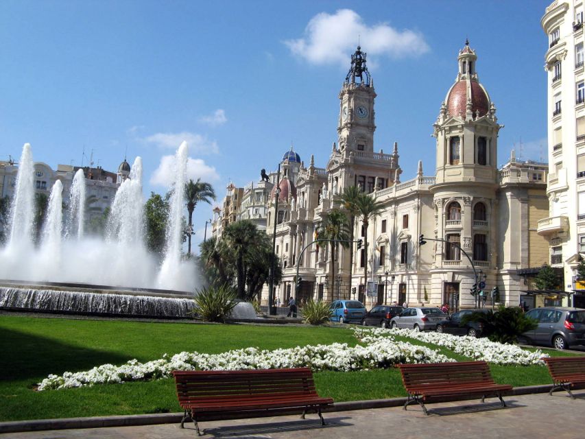 Valencia: Group Walking Tour - Cultural Landmarks