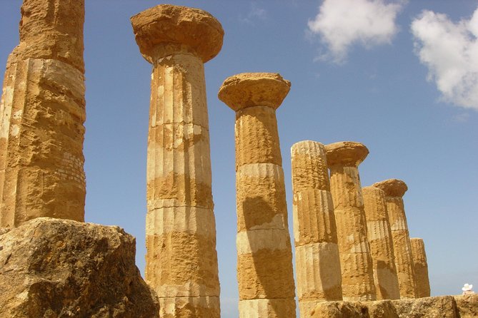 Valley of the Temples and Villa Romana Del Casale Day Trip From Taormina - Lunch Break and Transition