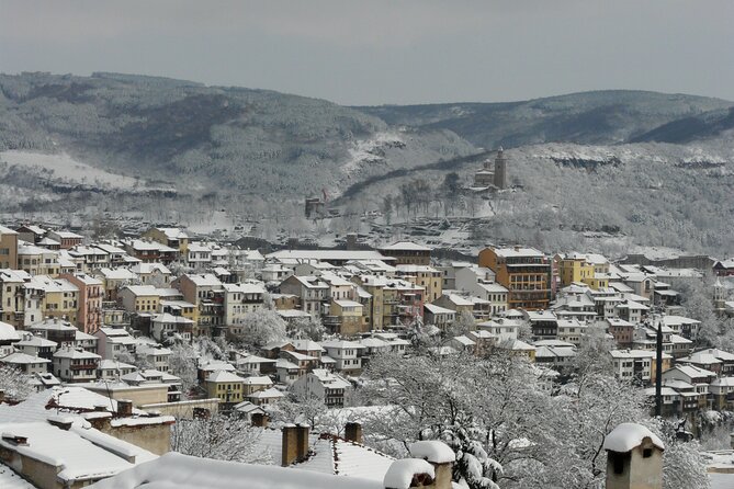 Veliko Tarnovo and Arbanassi Small-Group Day Trip From Sofia - Discovering Arbanassi Village