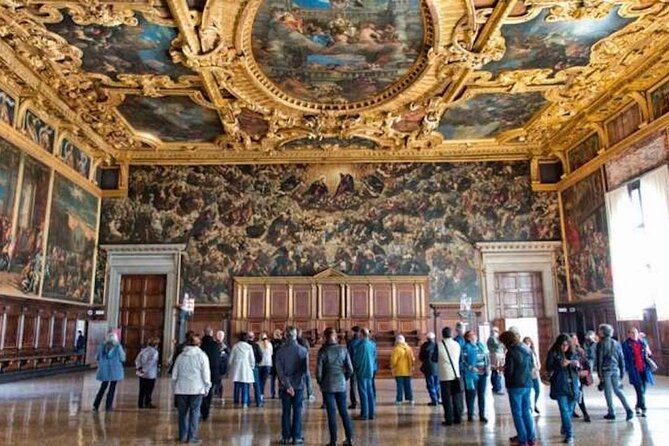 Venice: Doges Palace Guided Tour With Tickets & Optional Gondola - Meeting Point and Pickup