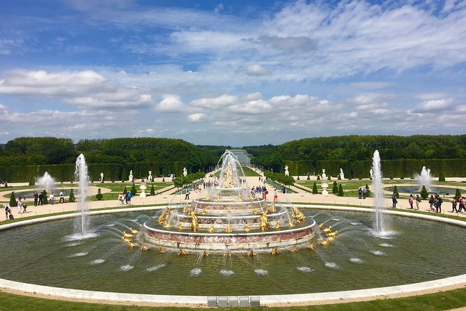 Versailles Palace & Marie-Antoinettes Estate Full Day Private Tour From Paris - Meeting and Pickup