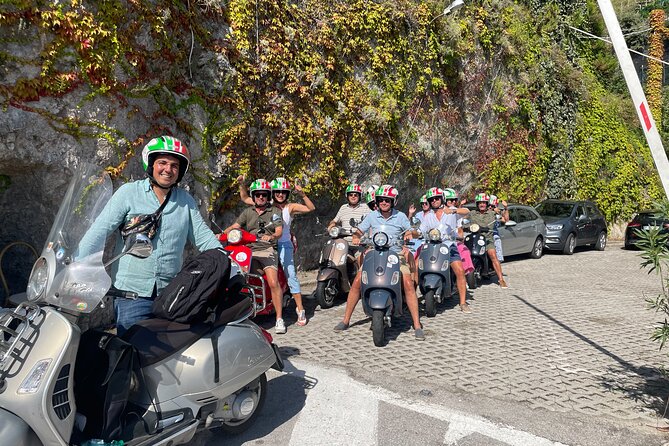 Vespa Tour of Amalfi Coast Positano and Ravello - Pickup and Meeting