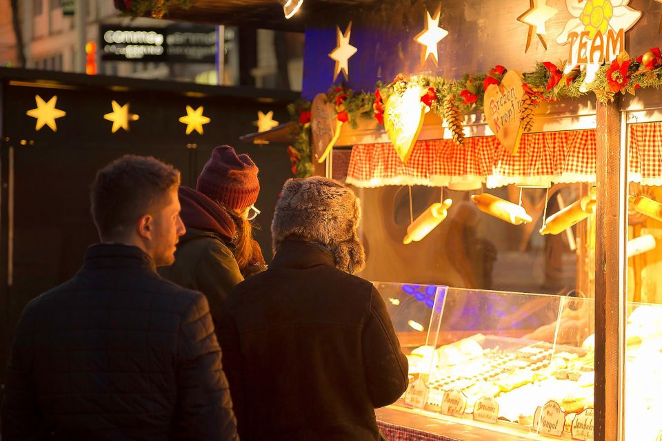 Vienna: Christmas Markets Tour - Culinary Delights