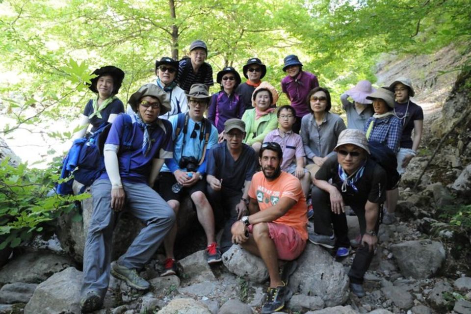 Vikos Trekking - Group and Guide Information