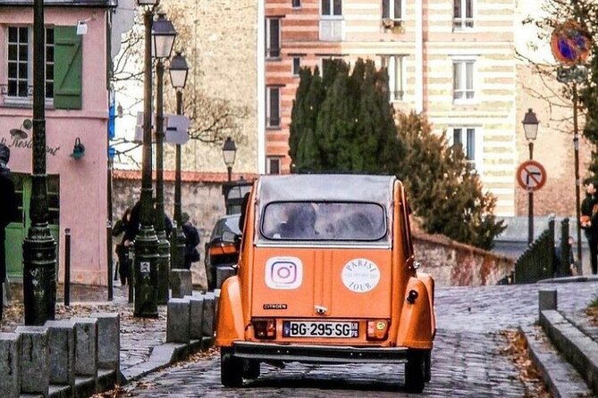 Vintage 2CV Adventure: 3-Hour Paris Highlights Tour - Private and Personalized Tour Experience