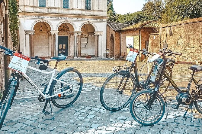 Wake up or Sunset Appian Way & Aqueducts E-Bike Tour W/ Catacombs - Meeting Point