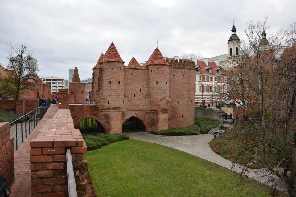 Warsaw Old Town & More Walking Tour - Old Town Exploration