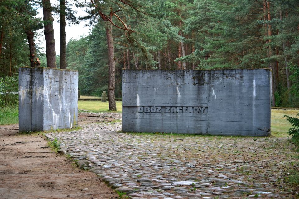 Warsaw to Treblinka Extermination Camp Private Trip by Car - Transportation and Accessibility