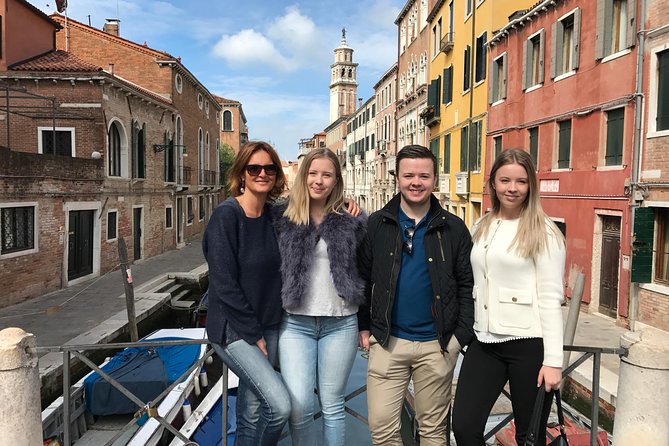 Wine & Food Tasting in Venice With a Sommelier - Tasting and Snack Inclusions