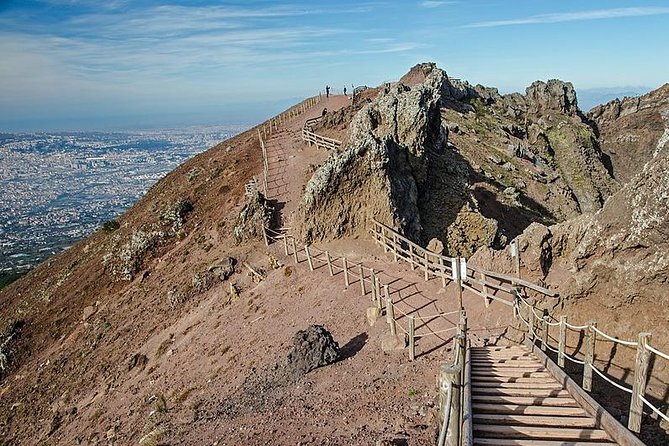 Wine Tasting and Excursion to the Mt. Vesuvius From Pompeii - Accessibility and Restrictions