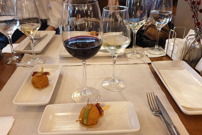 Wine Tasting in Granada - Booking and Cancellation Information