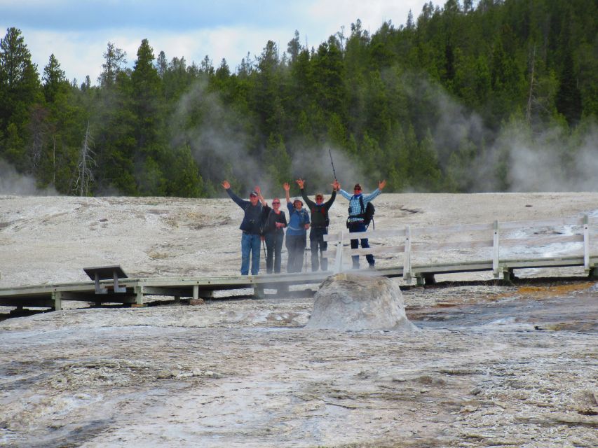 Yellowstone: Upper Geyser Basin Hike With Lunch - Meeting Point and Access