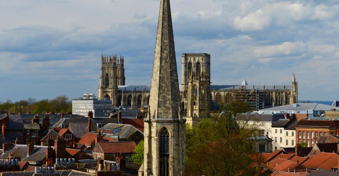 York: City Highlights Small Group Walking Tour - Navigating the Snickelways