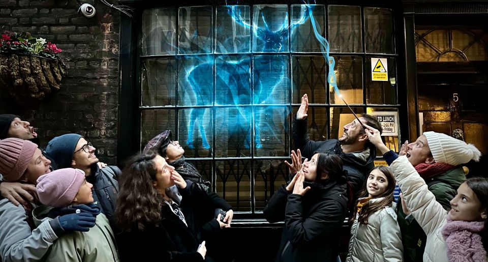 York: Harry Potter Guided Walking Tour - Interactive Quizzes and Games