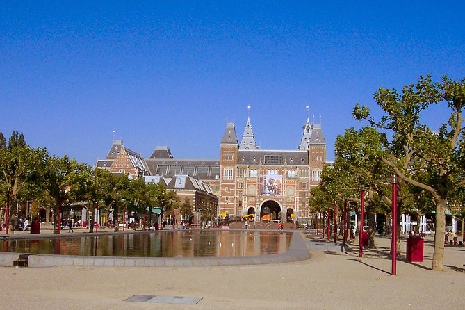 1,5 Hours Amsterdam Rickshaw Tour - Group Size and Restrictions