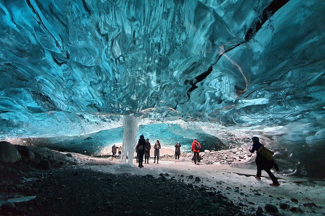 3-Day Golden Circle, Ice Cave, Glacier Lagoon & Waterfalls Tour - Exploring the South Coast