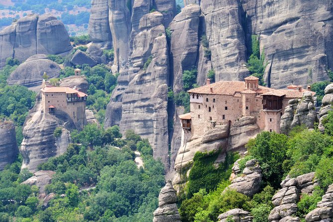 3-Day Trip to Delphi and Meteora From Athens - Day 2: Transfer to Meteora