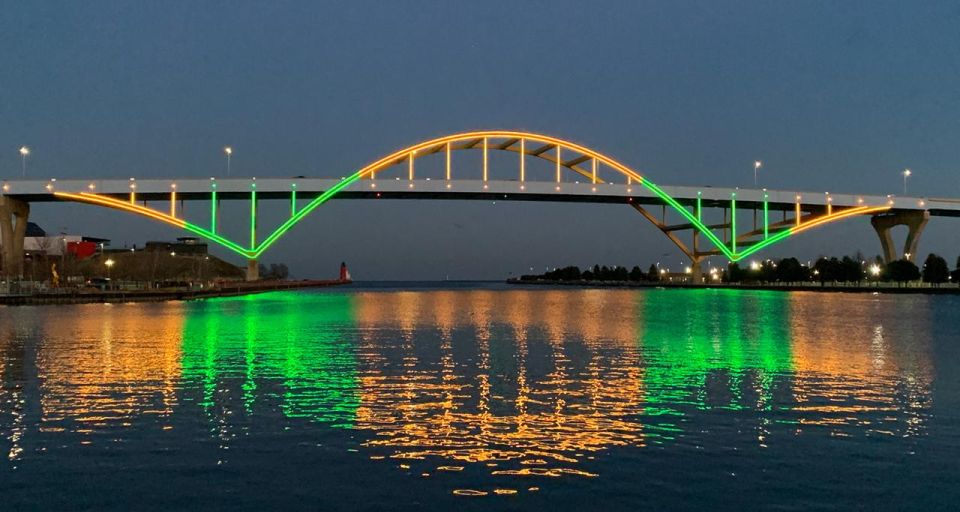 A Romantic Journey Through Milwaukee - Discover Pierhead Lighthouse