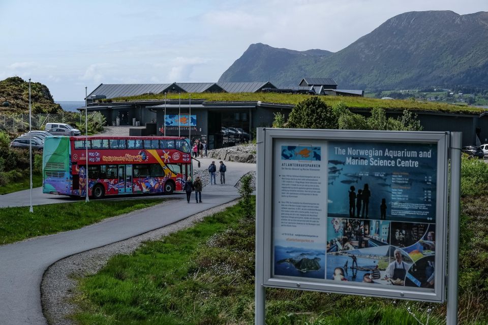 Alesund: City Sightseeing Hop-On Hop-Off Bus Tour - Parkgata Exploration