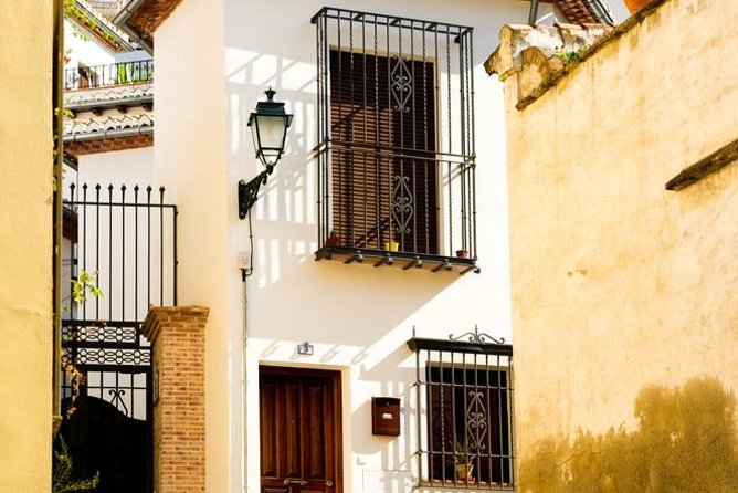 Alhambra and Nasrid Palaces Skip the Line Entrance From Seville - The Guided Tour of Moorish Architecture