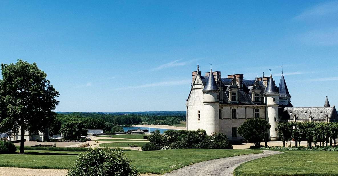 Amboise: Guided Tour of the Royal Chateau of Amboise - Pricing and Group Size