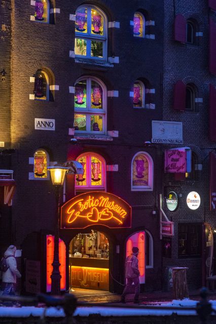 Amsterdam: Red Light District Walking Tour - Exploring the Red Light District