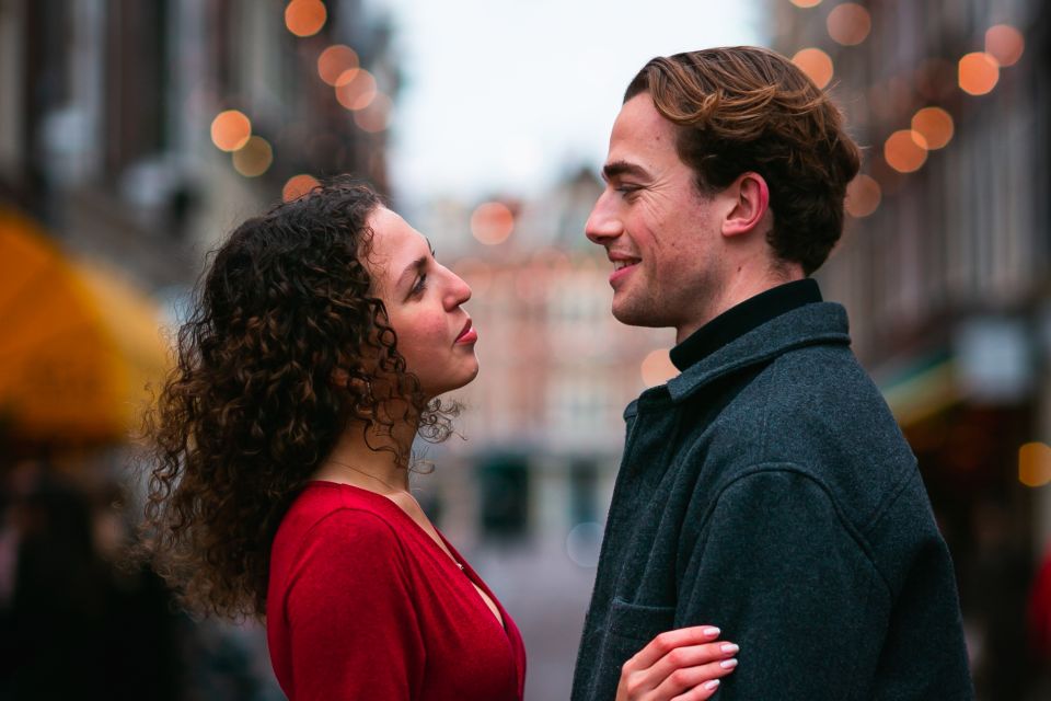 Amsterdam: Romantic Photoshoot for Couples - Accessibility and Meeting