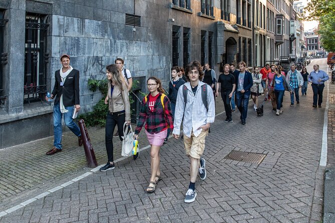 Amsterdam Walking Tour With a Local Comedian as Guide - Recommended Age