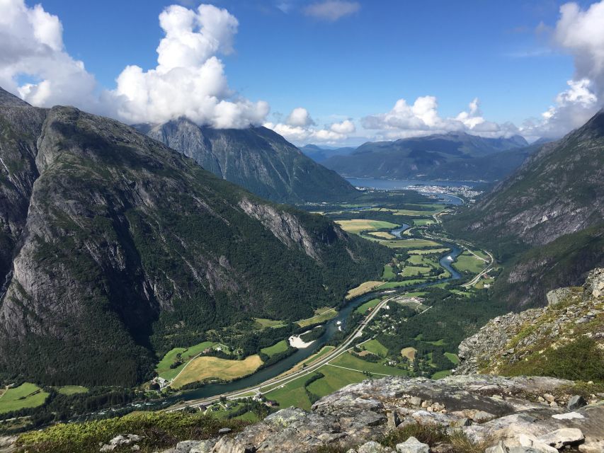 Åndalsnes - Meet the Trolls - Booking and Cancellation Policies