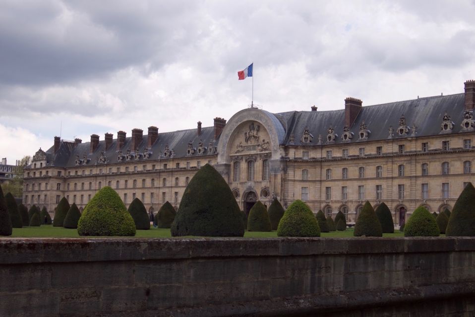 Army Museum: Invalides and Napoleons Tomb Guided Tour - Tour Inclusions and Exclusions