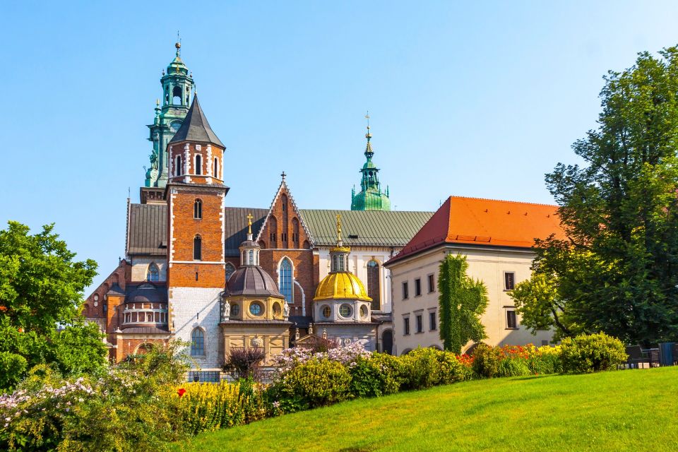 Artus Court and Gdansk Old Town Private Tour With Tickets - Meeting Point and Directions