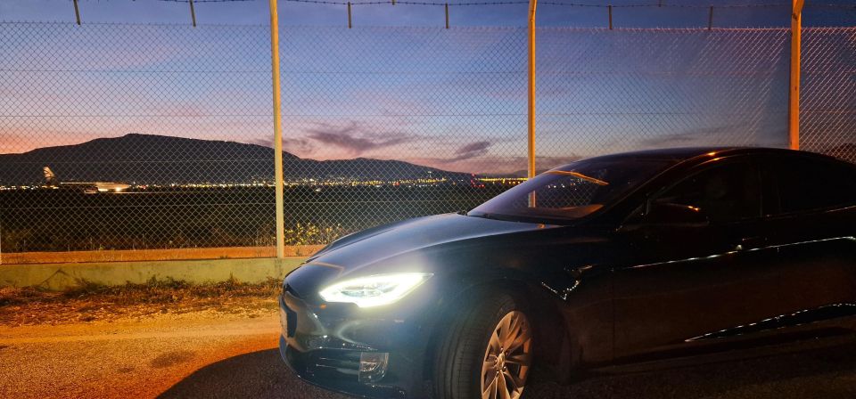 Athens: Sustainable VIP Airport Transfer>Unique Tesla ModelS - Transfer Logistics