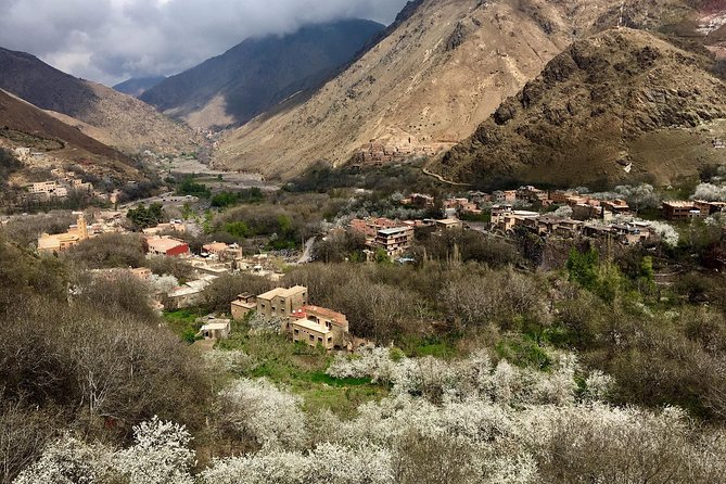 Atlas Mountains and Three Valleys: Guided Day Excursion From Marrakech - Visiting Oukaimeden Valley