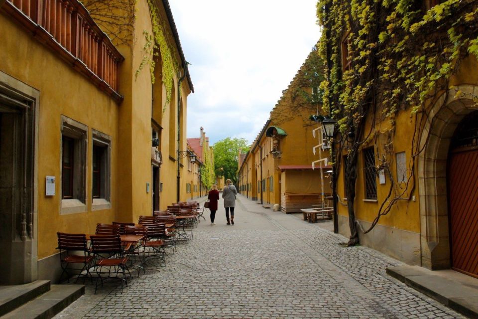 Augsburg: Historical Highlights Private Walking Tour - Fuggerei: Oldest Social Settlement