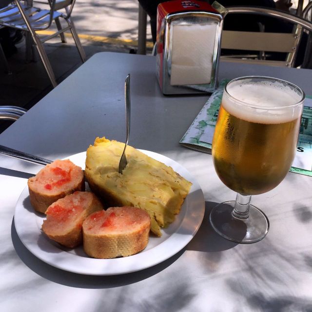 Barcelona: Private Guided Vermut Tour With Tapas and Drinks - Booking Information