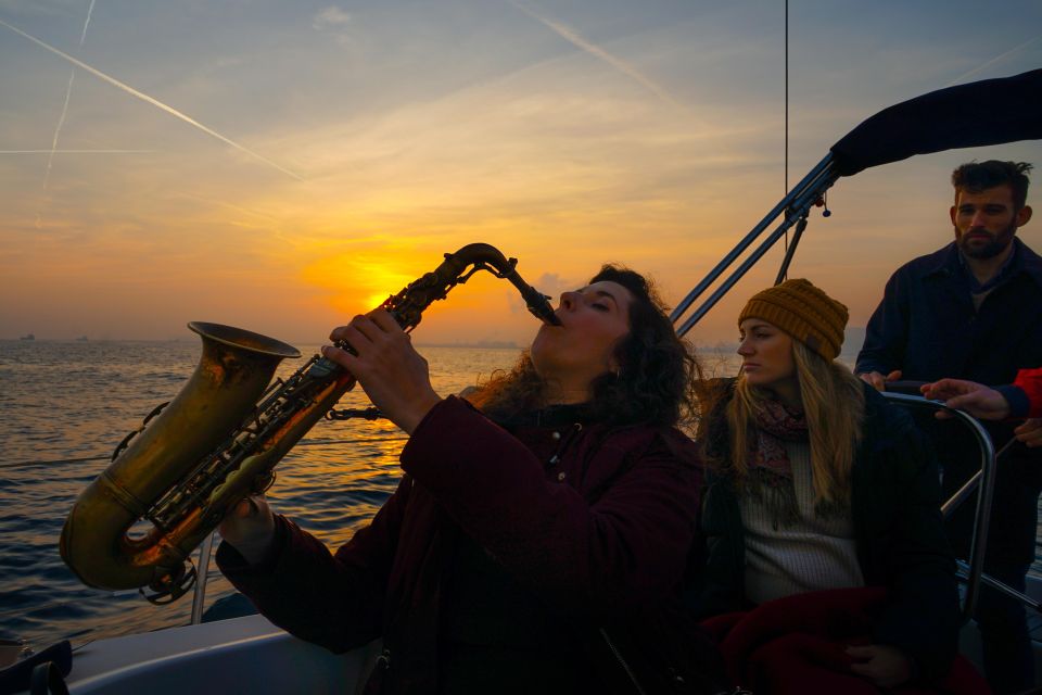 Barcelona: Sunset Live Sax and Sailing Experience - Included Amenities