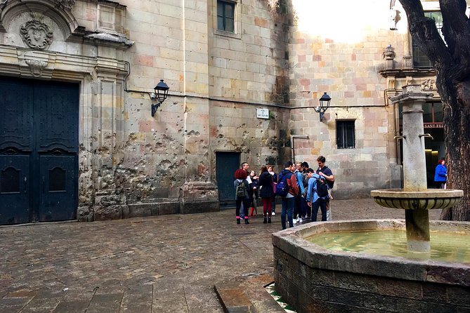 Barcelona, Walking Book Tour: the Cathedral of the Sea - Inclusions and Accessibility