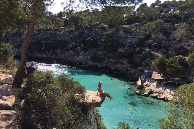 Beach Tours Mallorca. The Happy Vans. - Confirmation and Accessibility