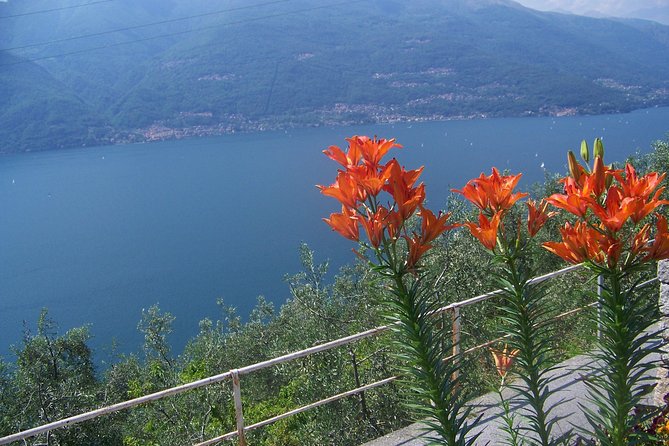 Bellagio, the Pearl of Lake Como. the Village and the Surrounding Area - Church of San Giacomo and Its Significance