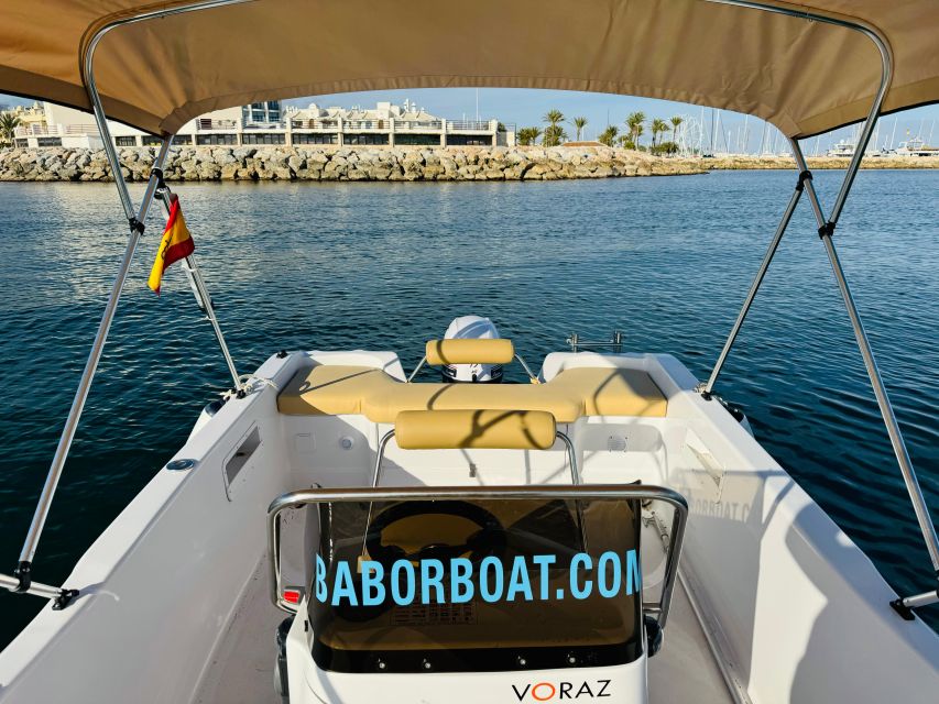 Benalmádena: Costa Del Sol License-Free Boat Rental - Included in the Rental