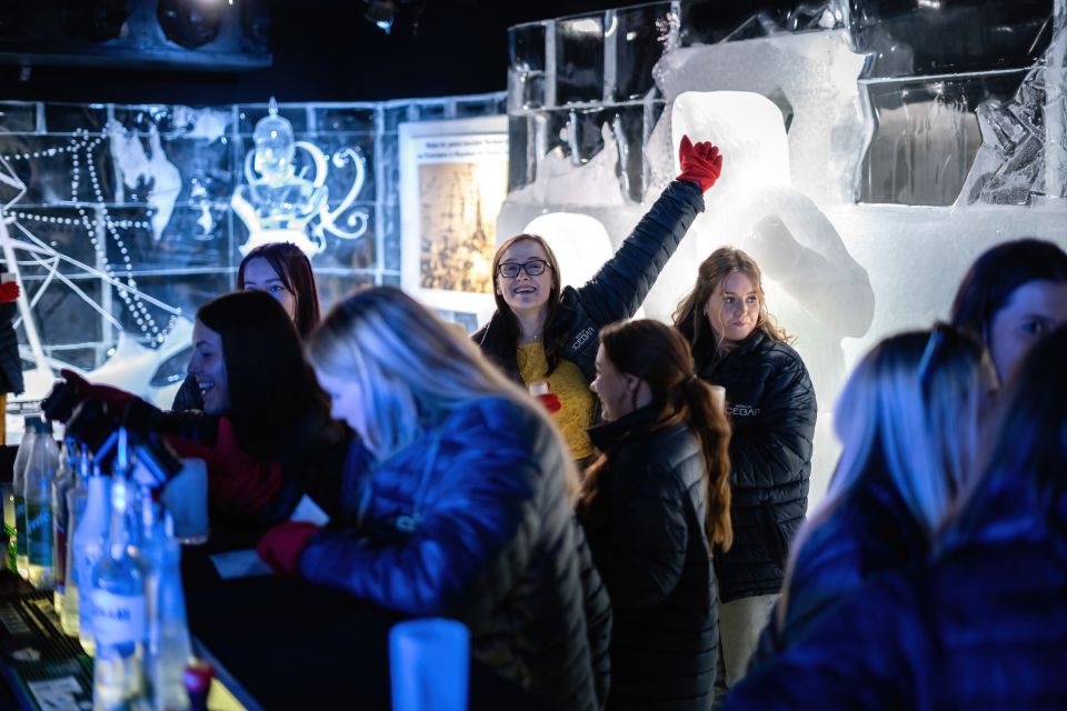 Berlin: Icebar Entrance With Complimentary Drinks - Location and Directions