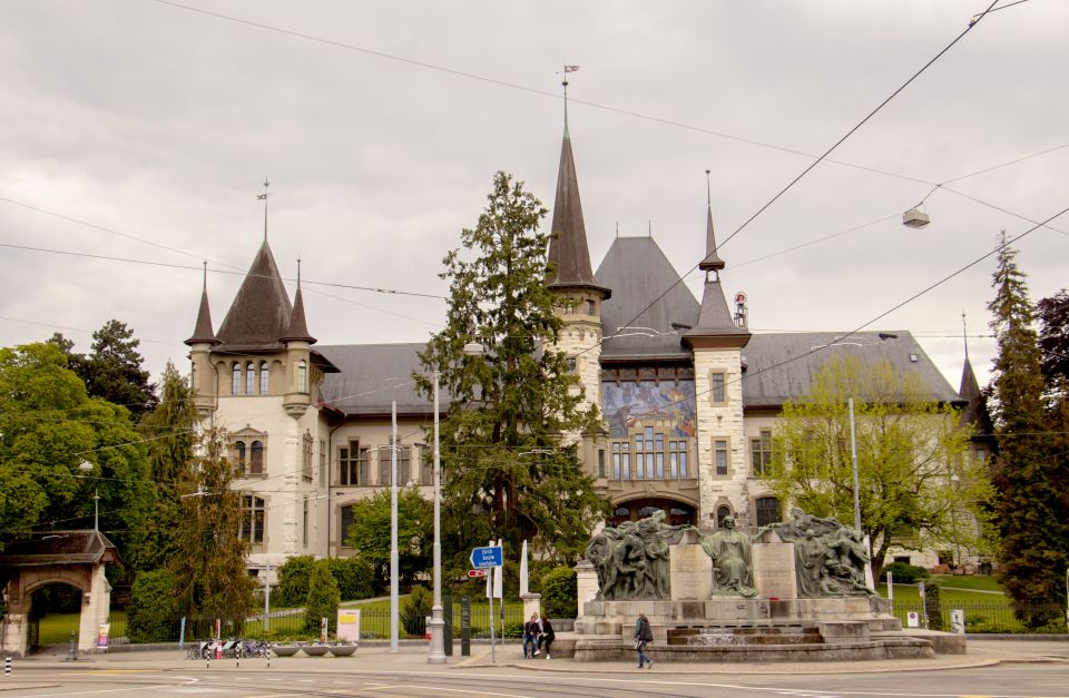 Bern: Private Exclusive Architecture Tour With Local Expert - Albert Einsteins Architectural Impact