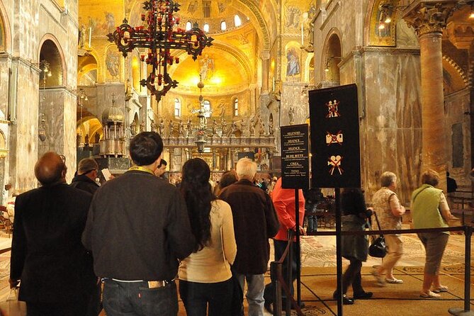 Best of Venice Walking Tour With St Marks Basilica - Exploring the Hidden Venice