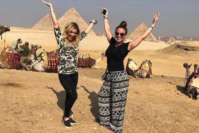 Best Tour to Giza Pyramids, Egyptian Museum, Bazaar and Felucca - Camel Ride Through the Desert